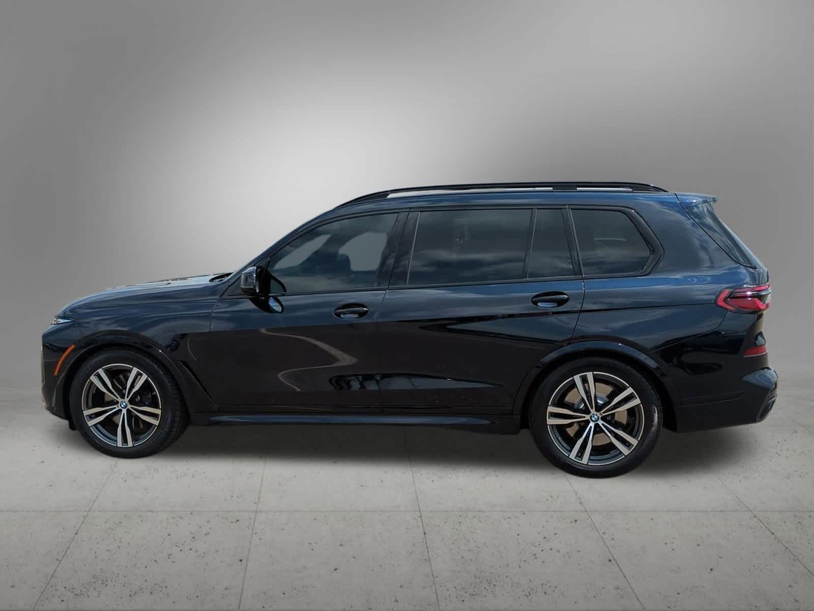 Thumbnail: 2025 BMW X7 - 3
