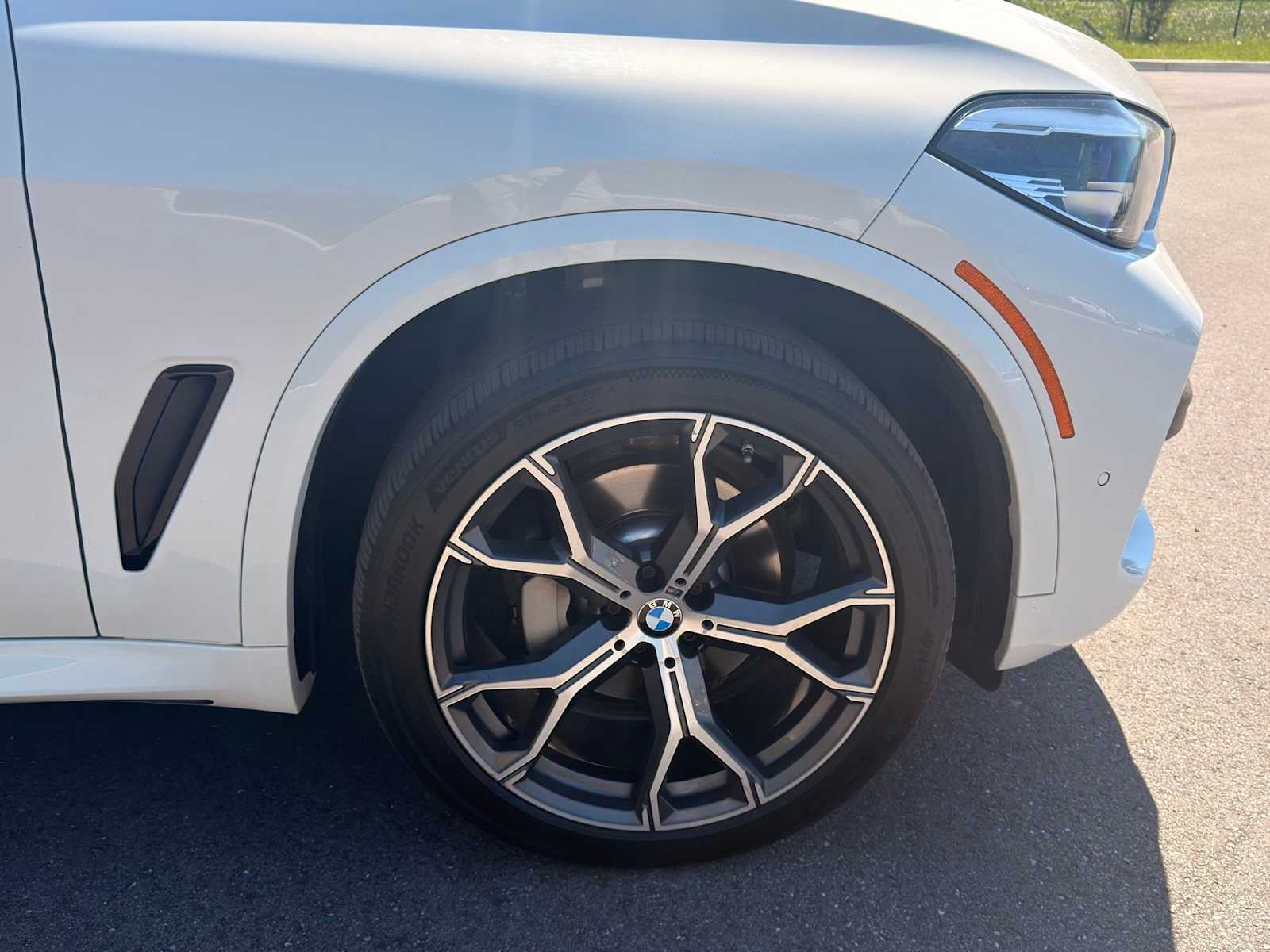 Thumbnail: 2020 BMW X5 - 11