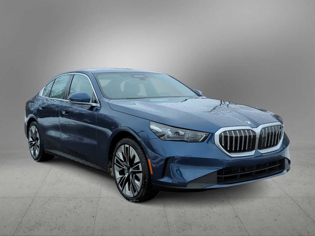 New 2026 BMW 530i xDrive Sedan
