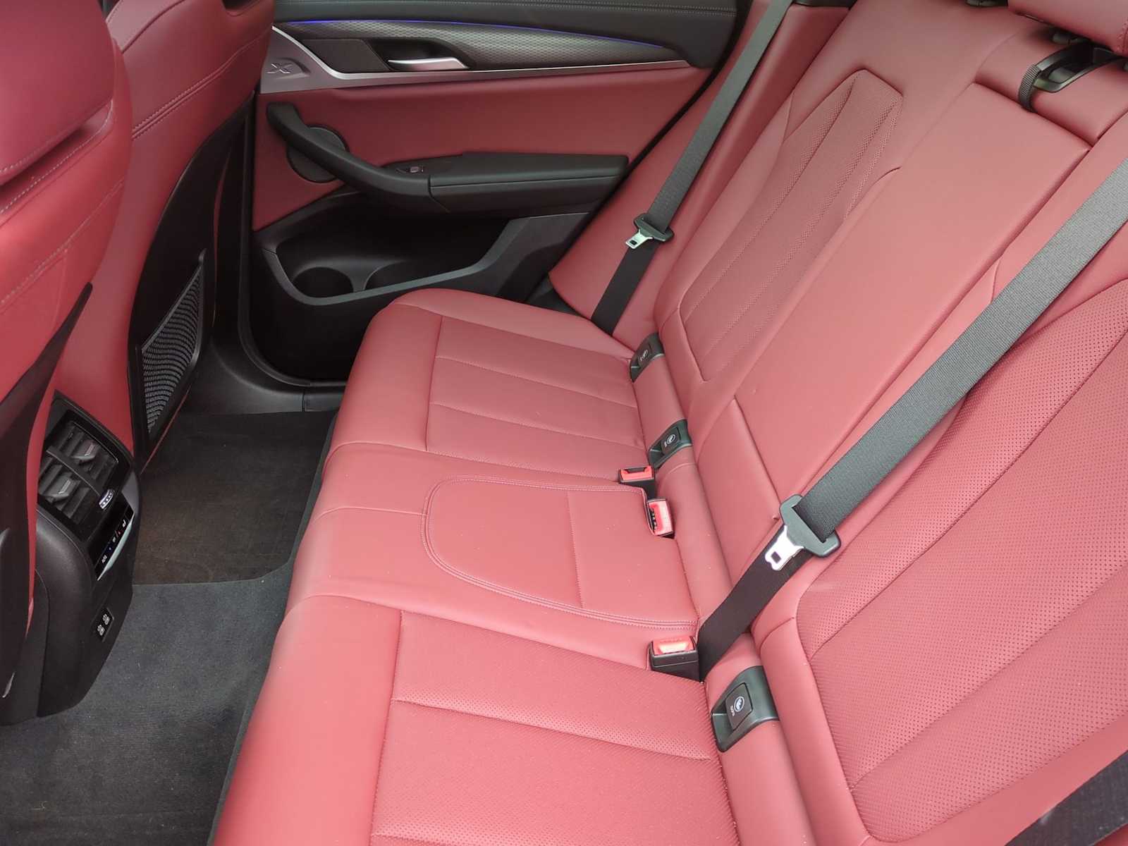 Thumbnail: 2024 BMW X3 - 20