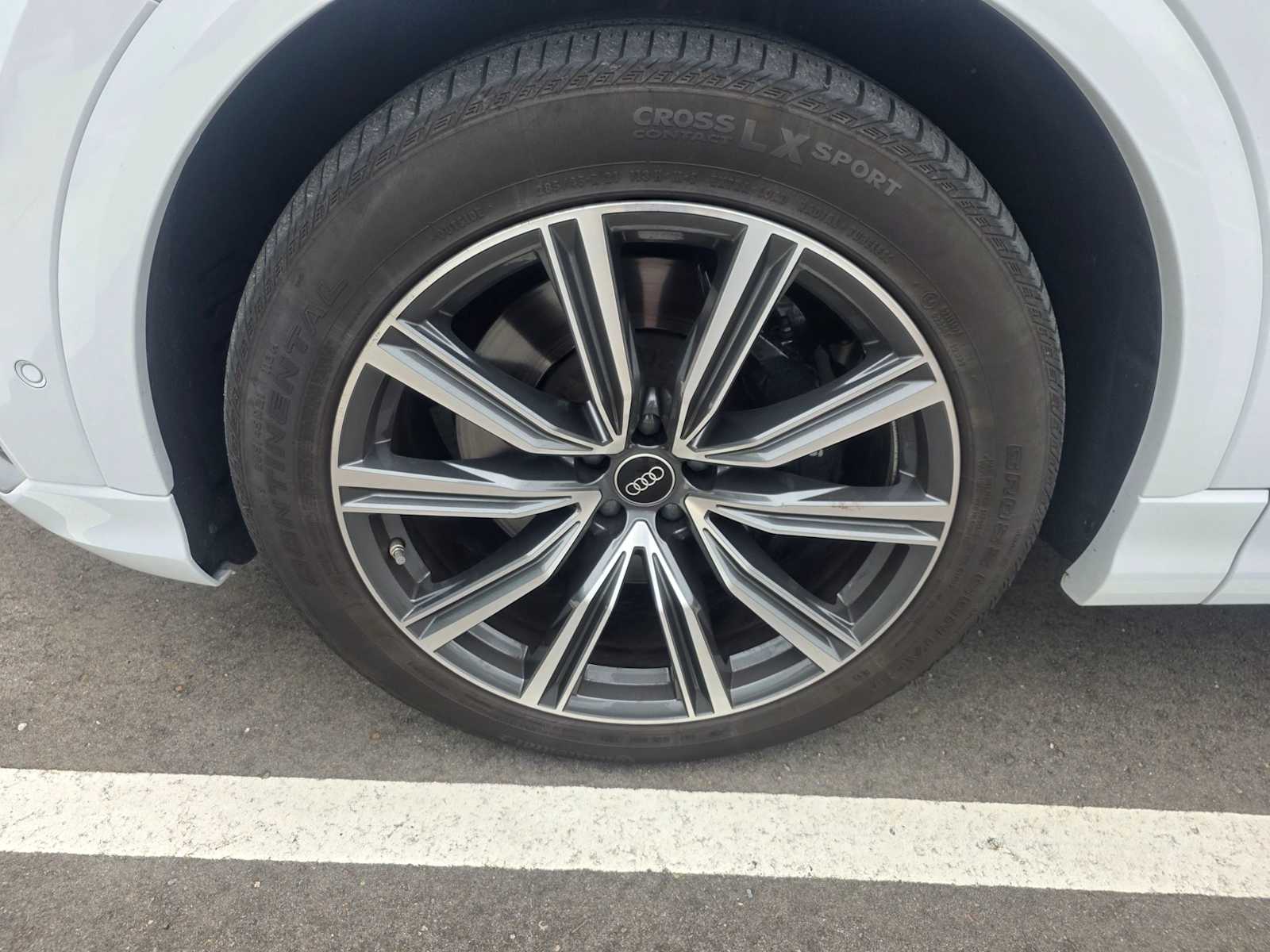 Thumbnail: 2023 Audi SQ8 - 9