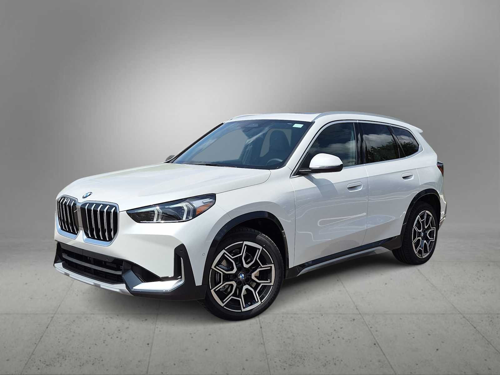 2026 BMW X1 28i