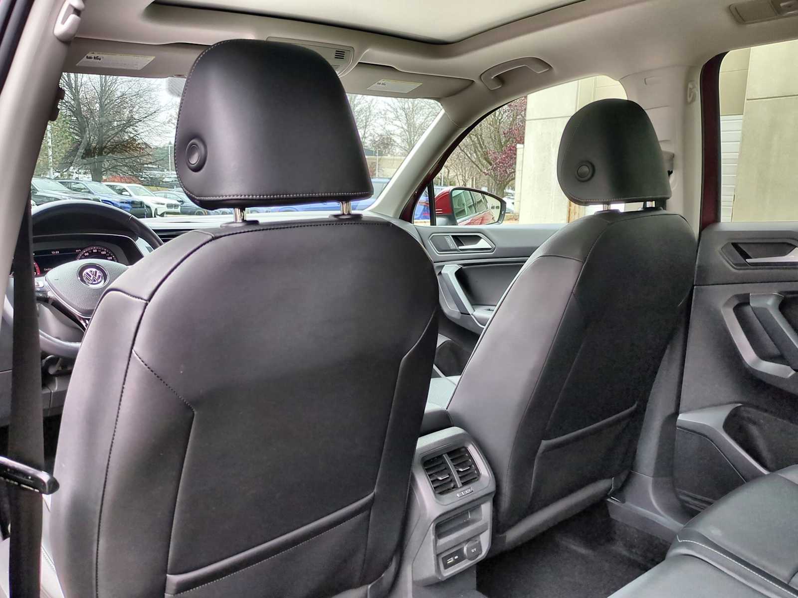 Thumbnail: 2019 Volkswagen Tiguan - 18