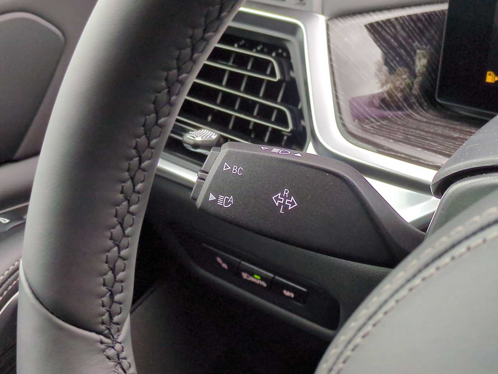 Thumbnail: 2026 BMW X5 - 28