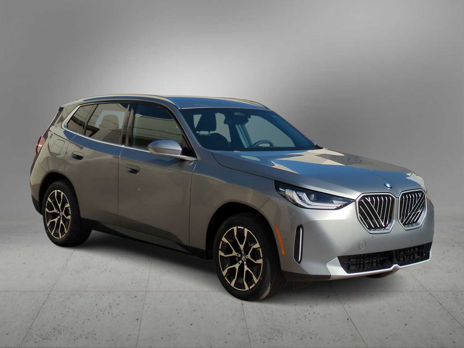 Thumbnail: 2026 BMW X3 - 2