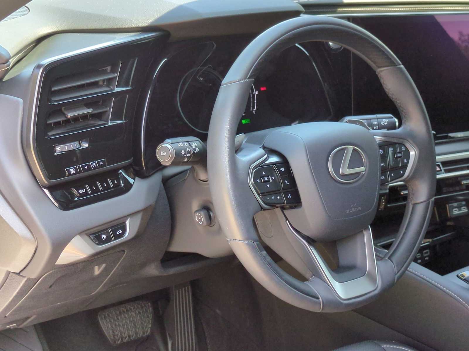 Thumbnail: 2023 Lexus RX - 39