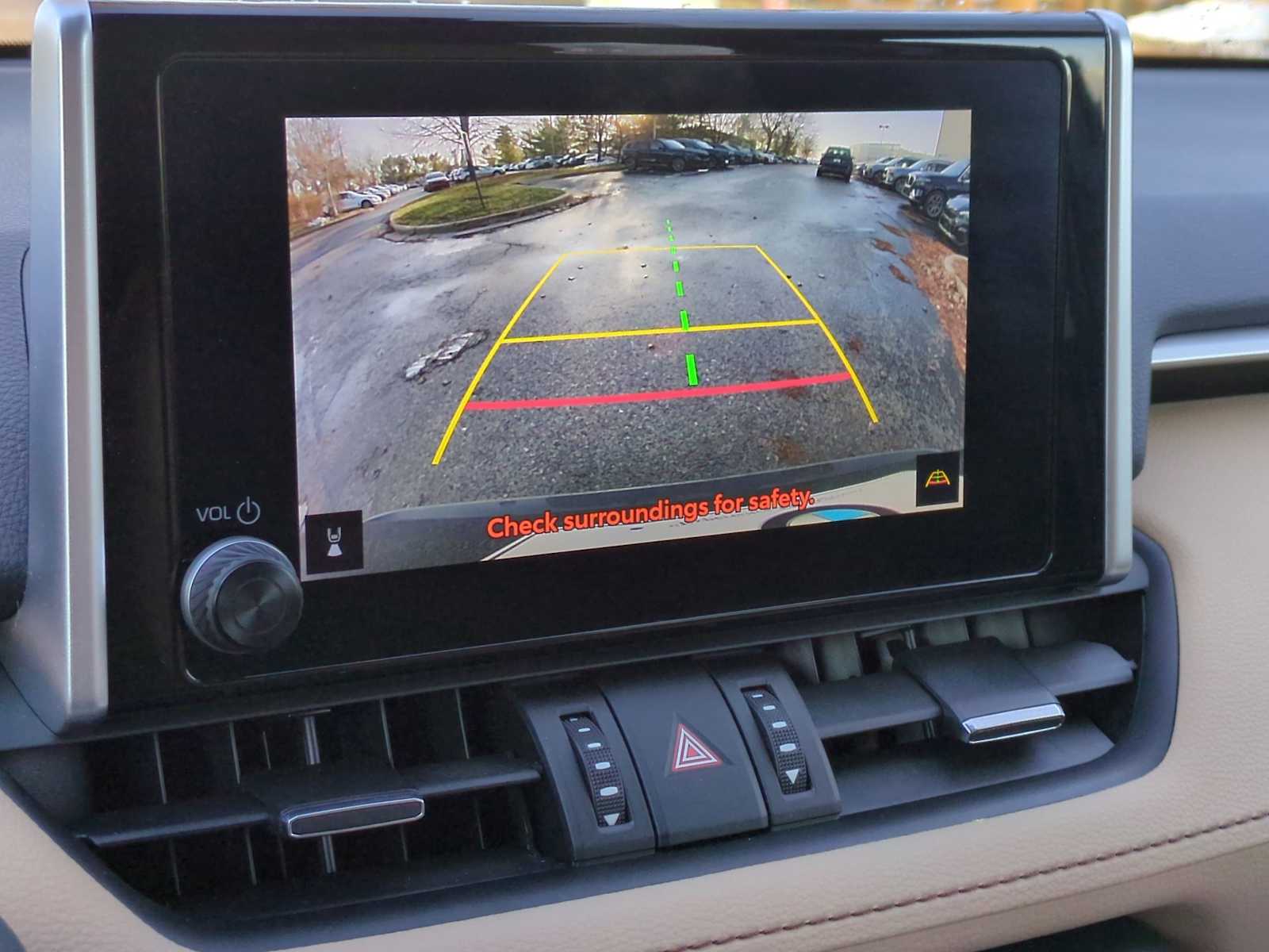 Thumbnail: 2023 Toyota RAV4 - 31