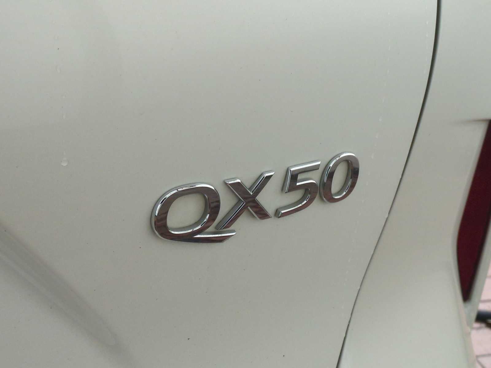 Thumbnail: 2020 INFINITI QX50 - 13