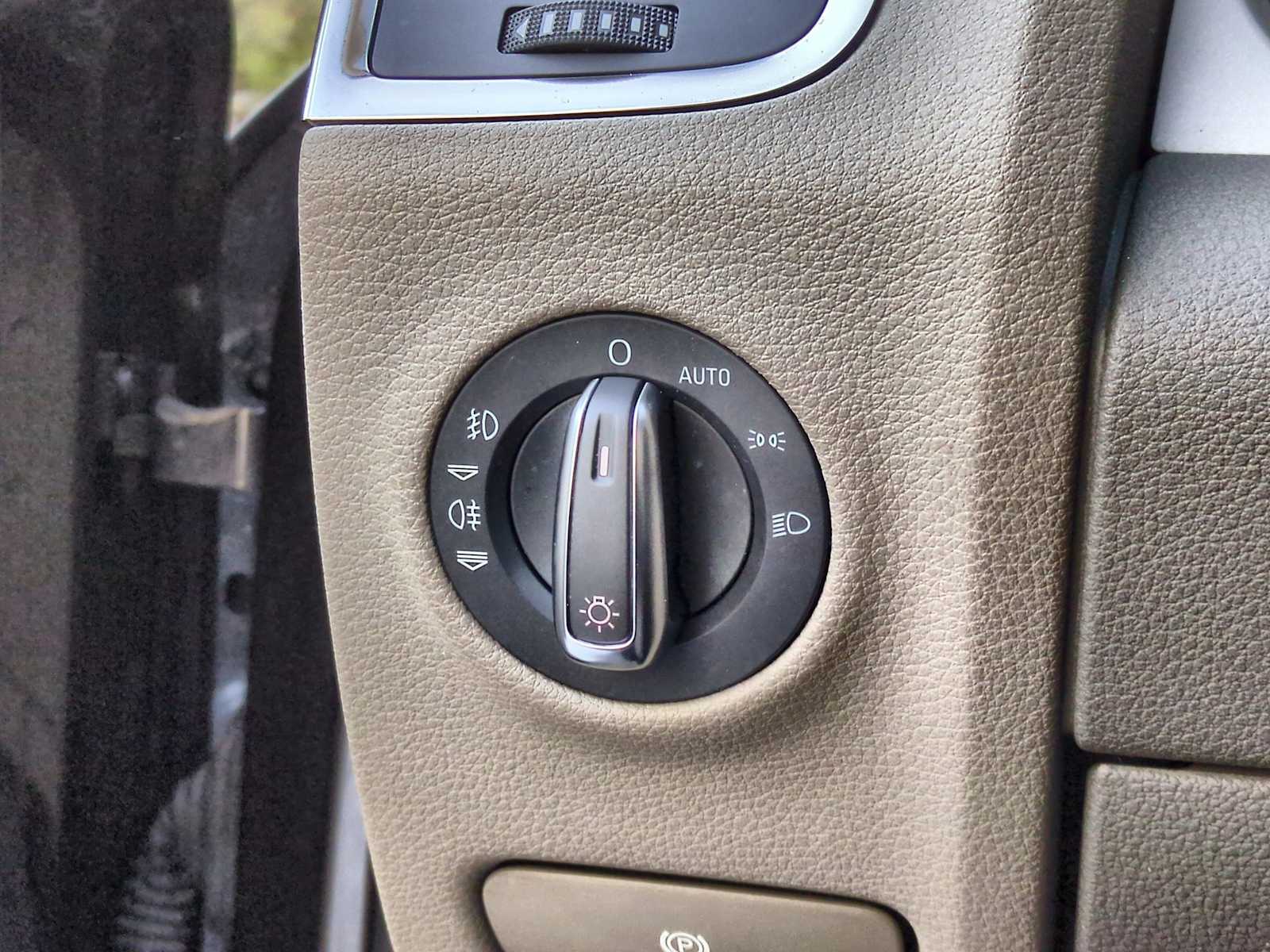 Thumbnail: 2011 Audi Q7 - 39