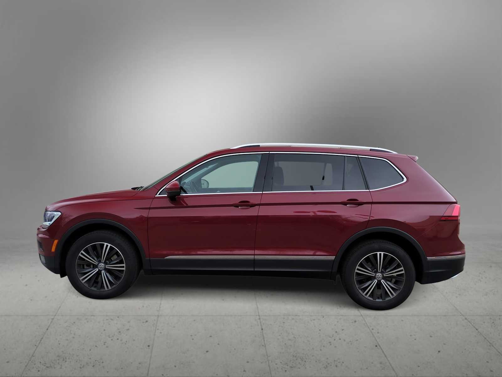 Thumbnail: 2019 Volkswagen Tiguan - 5
