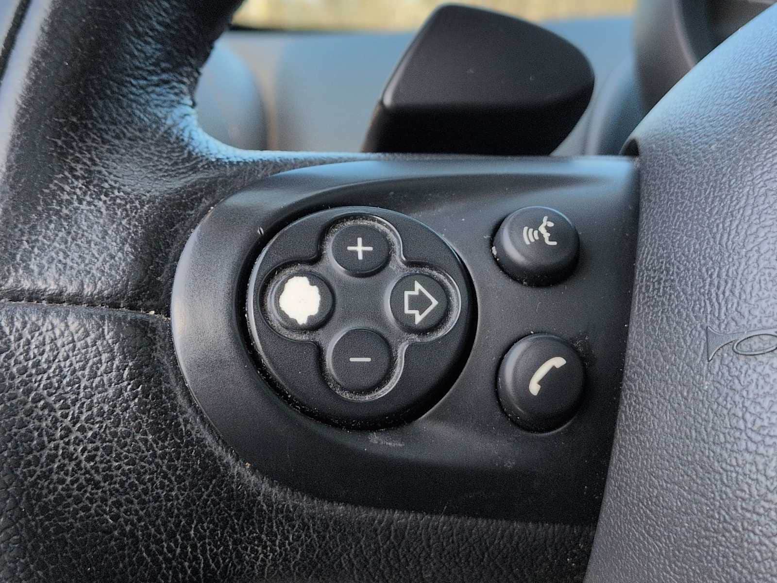 Thumbnail: 2015 MINI Cooper Countryman - 32