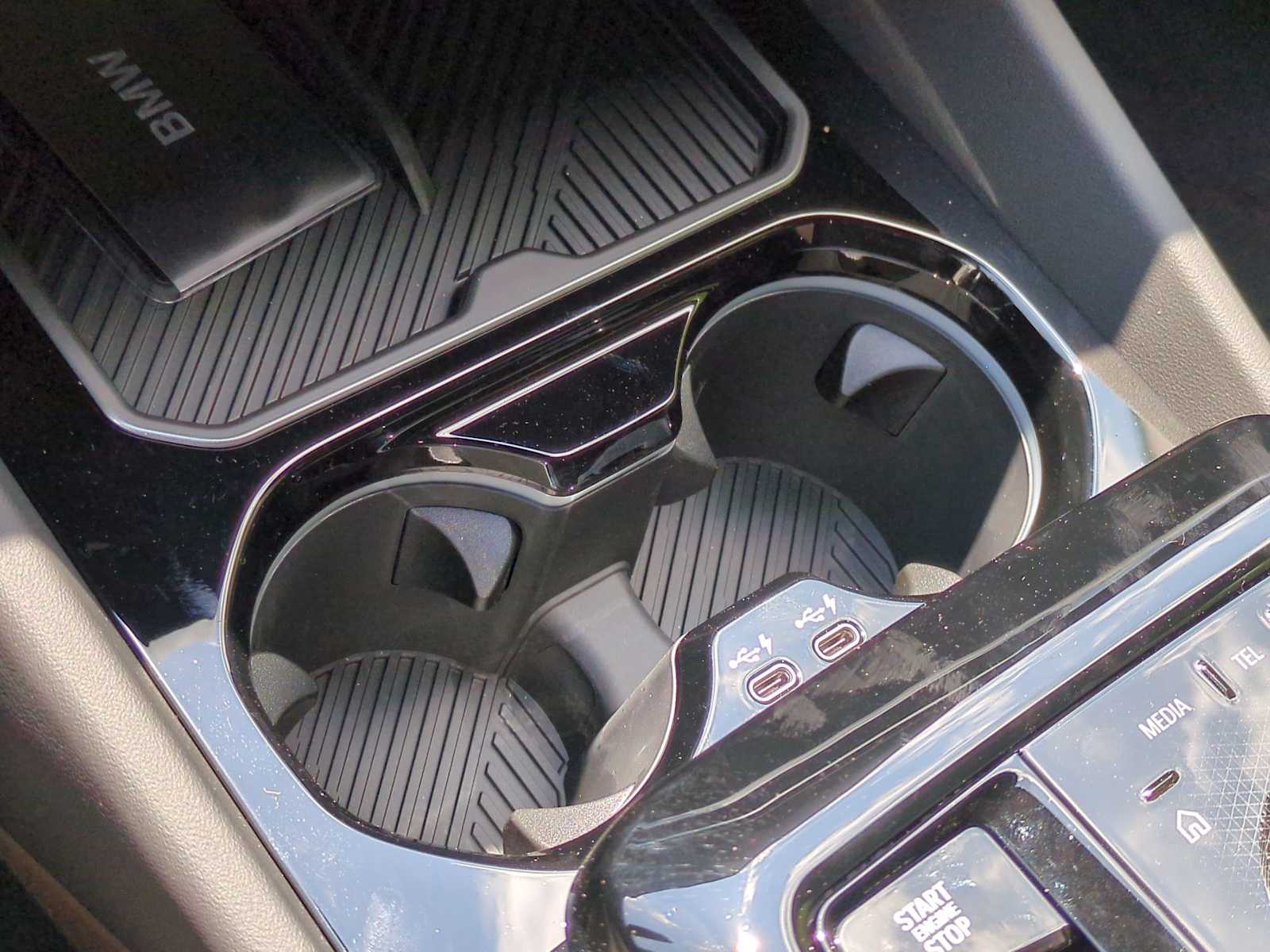 Thumbnail: 2026 BMW 5 Series - 34