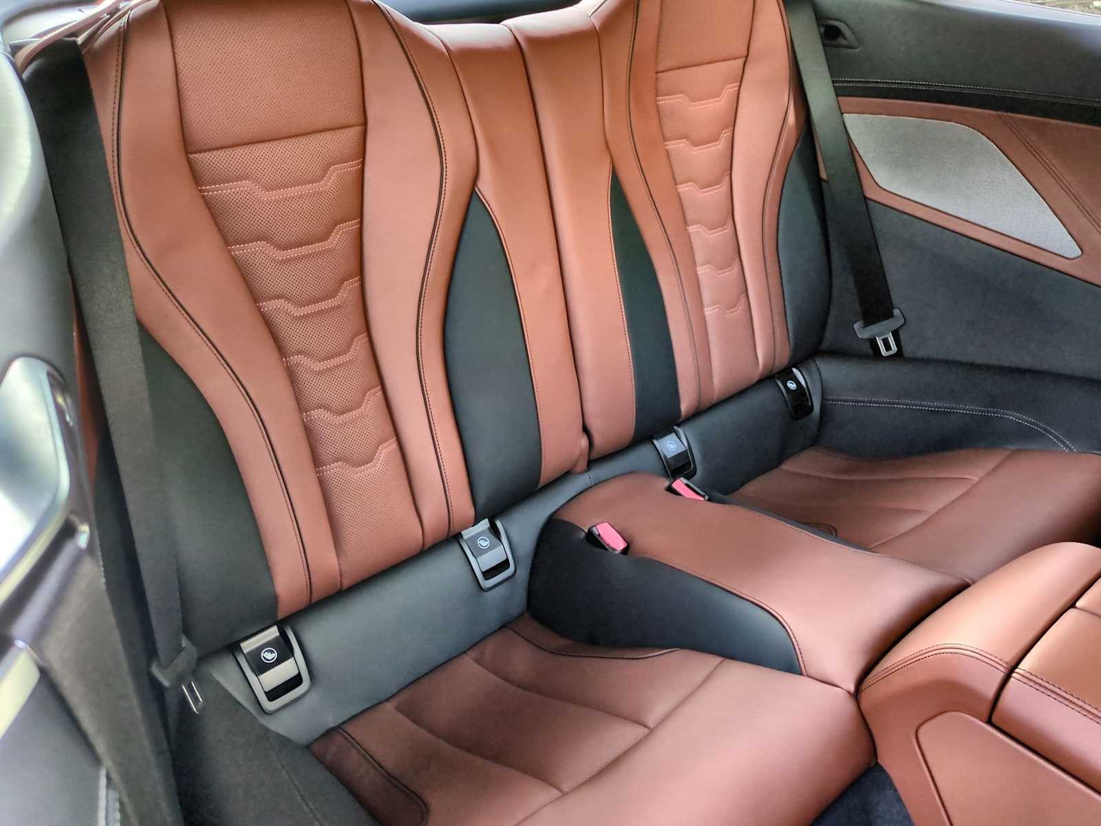 Thumbnail: 2026 BMW 8 Series - 18