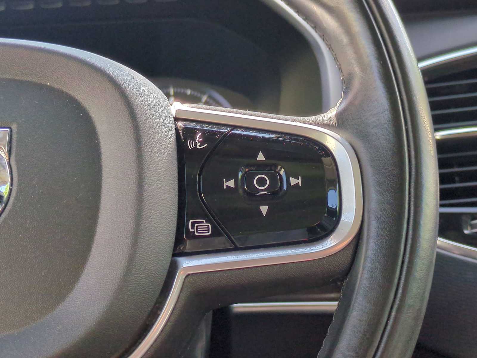 Thumbnail: 2018 Volvo XC90 - 27