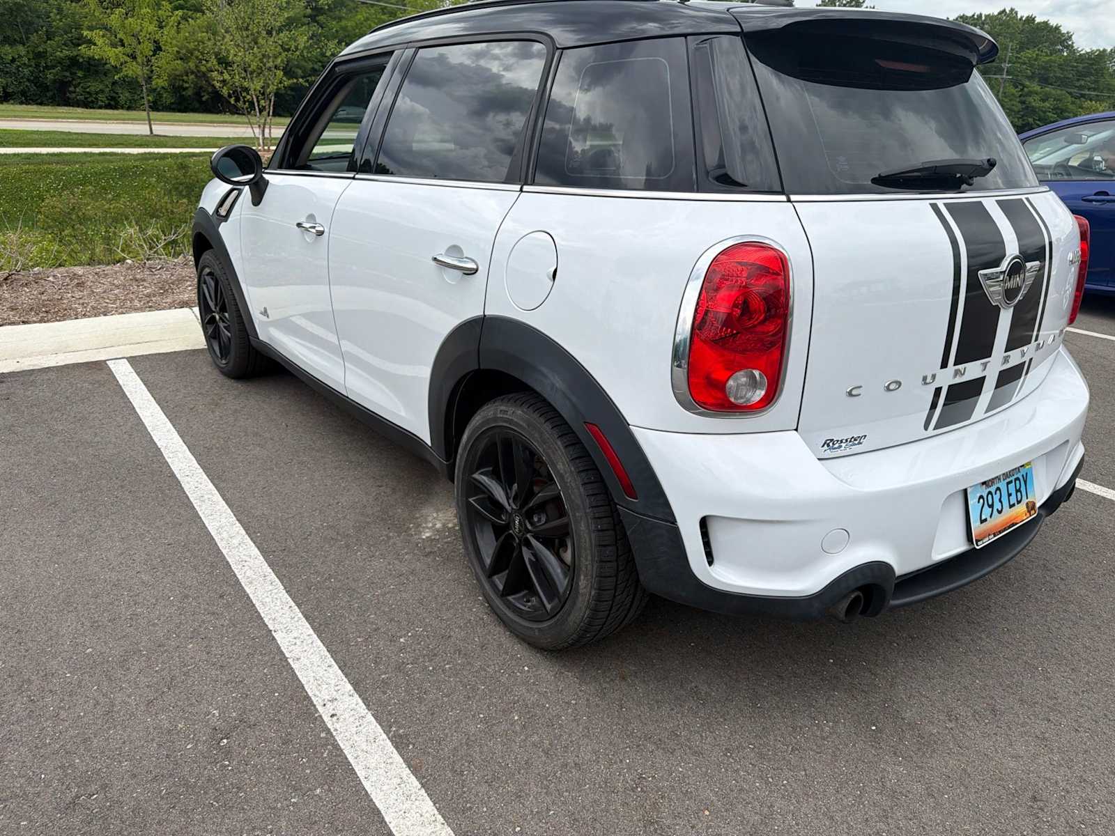 Thumbnail: 2014 MINI Cooper Countryman - 27