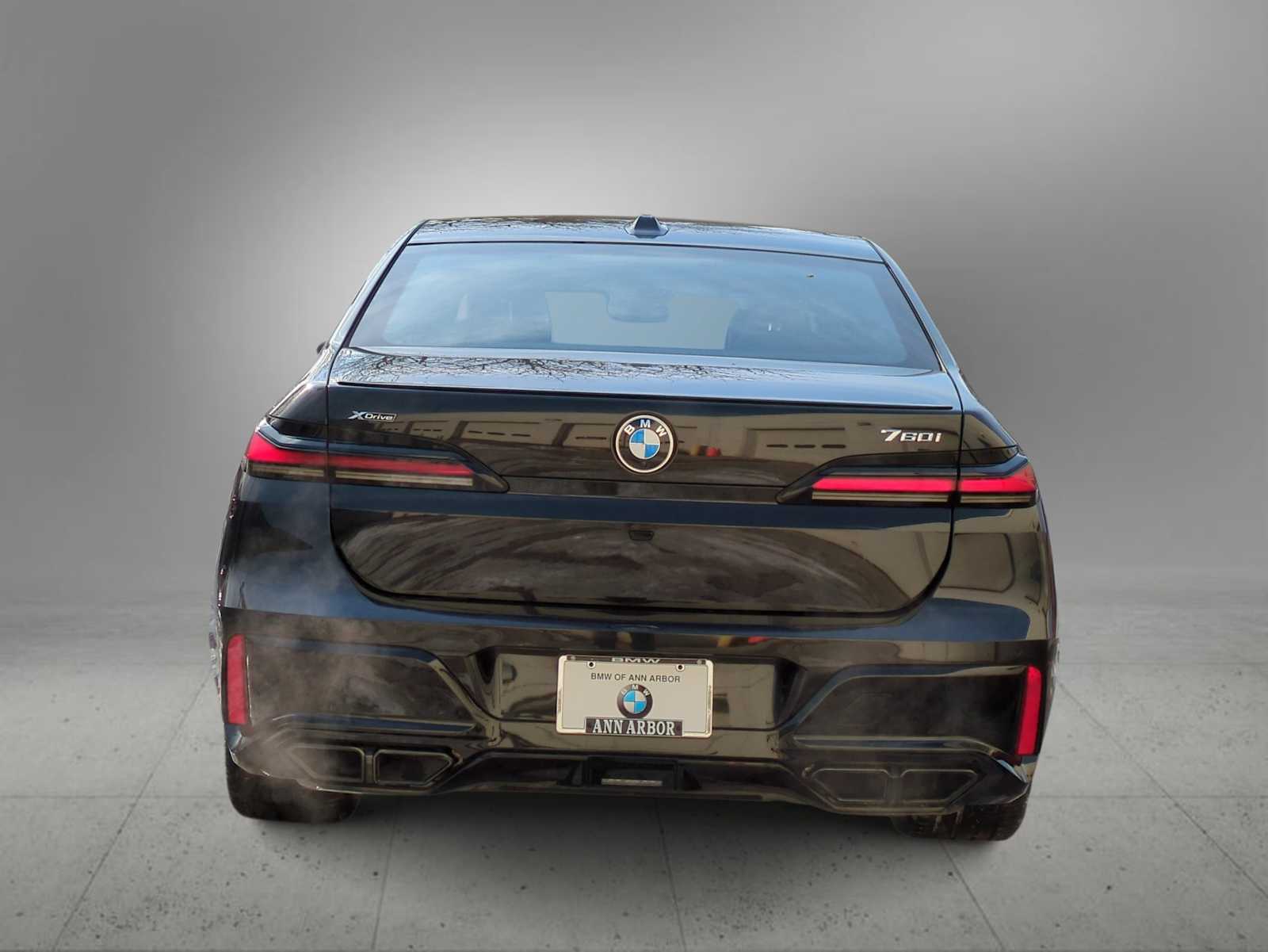 Thumbnail: 2024 BMW 7 Series - 7