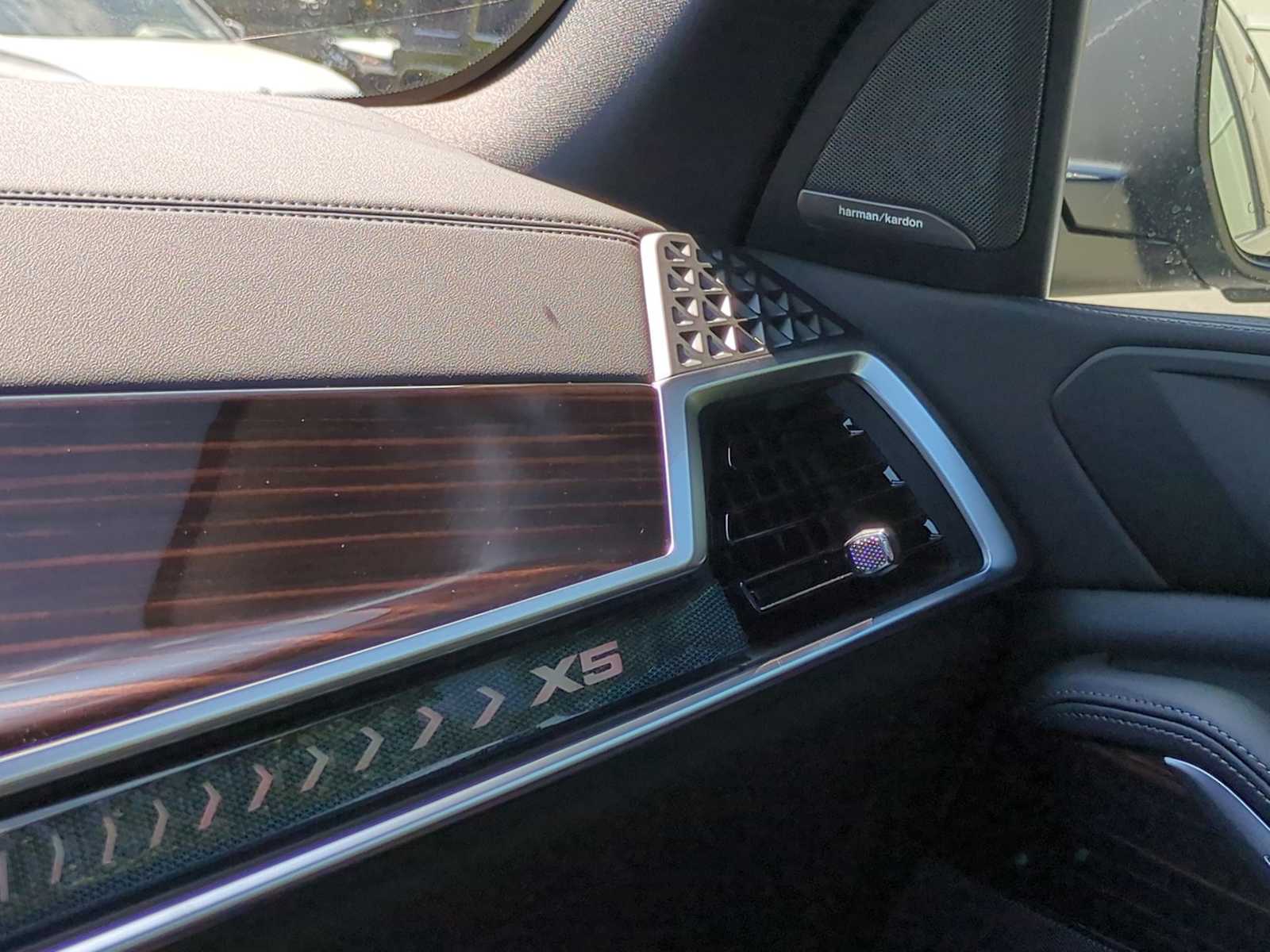 Thumbnail: 2026 BMW X5 - 40