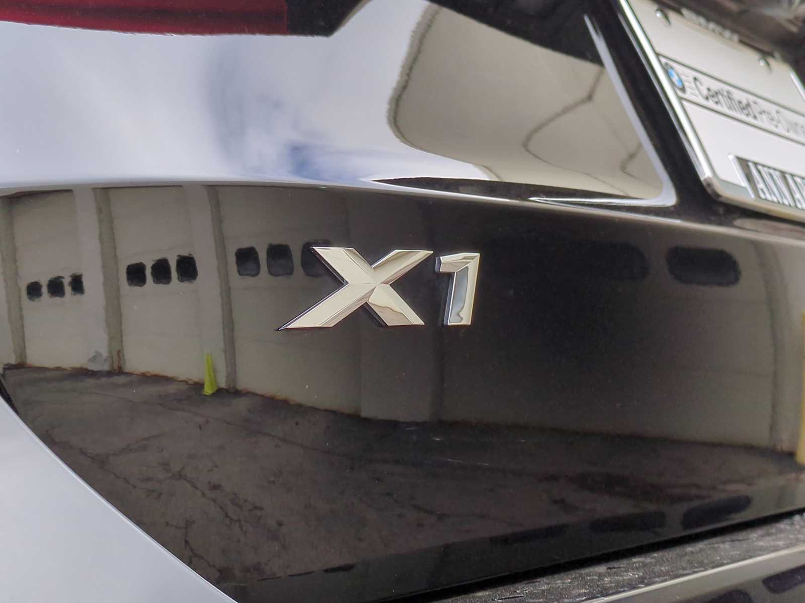 Thumbnail: 2024 BMW X1 - 13