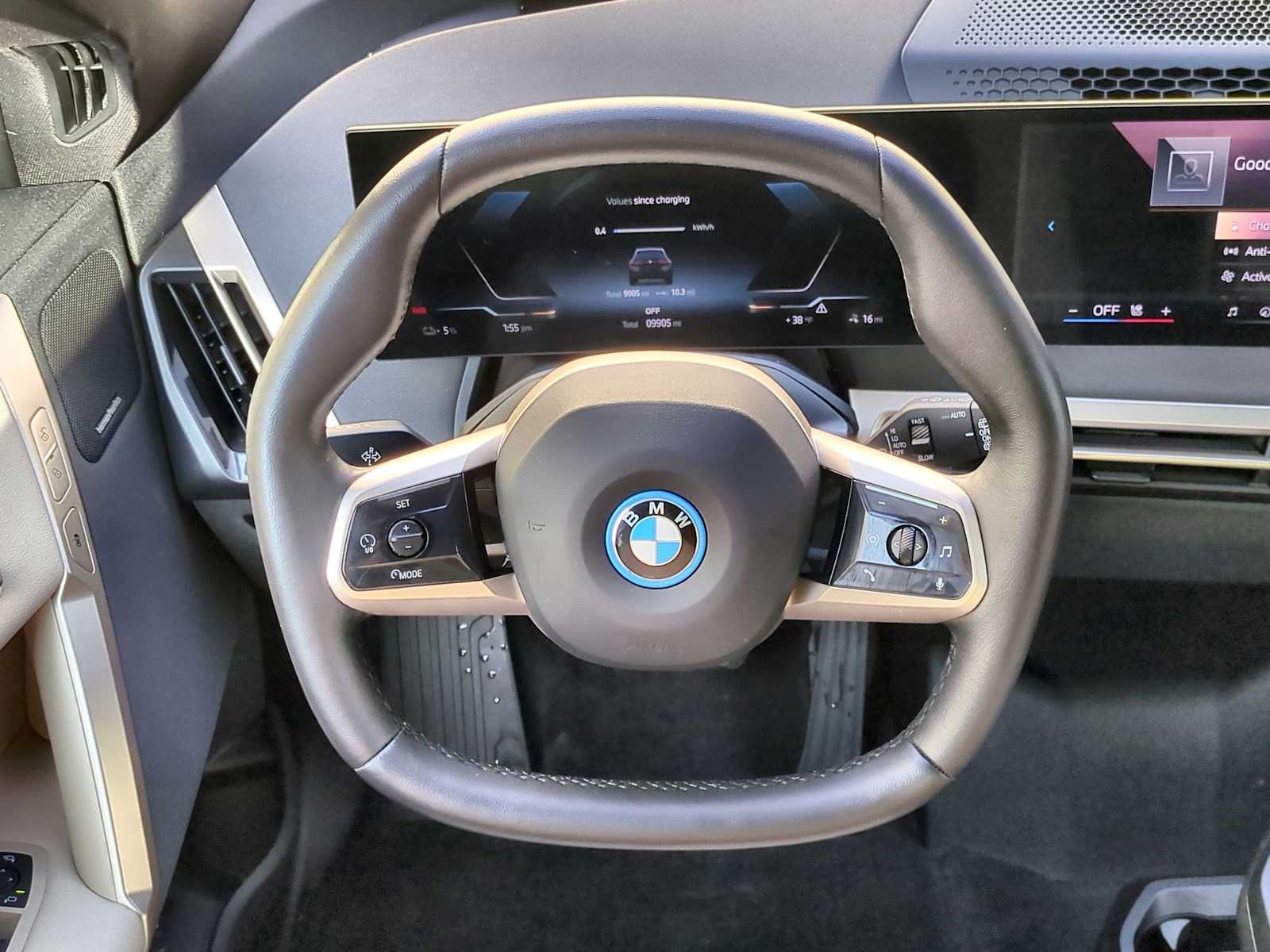 Thumbnail: 2025 BMW iX - 24