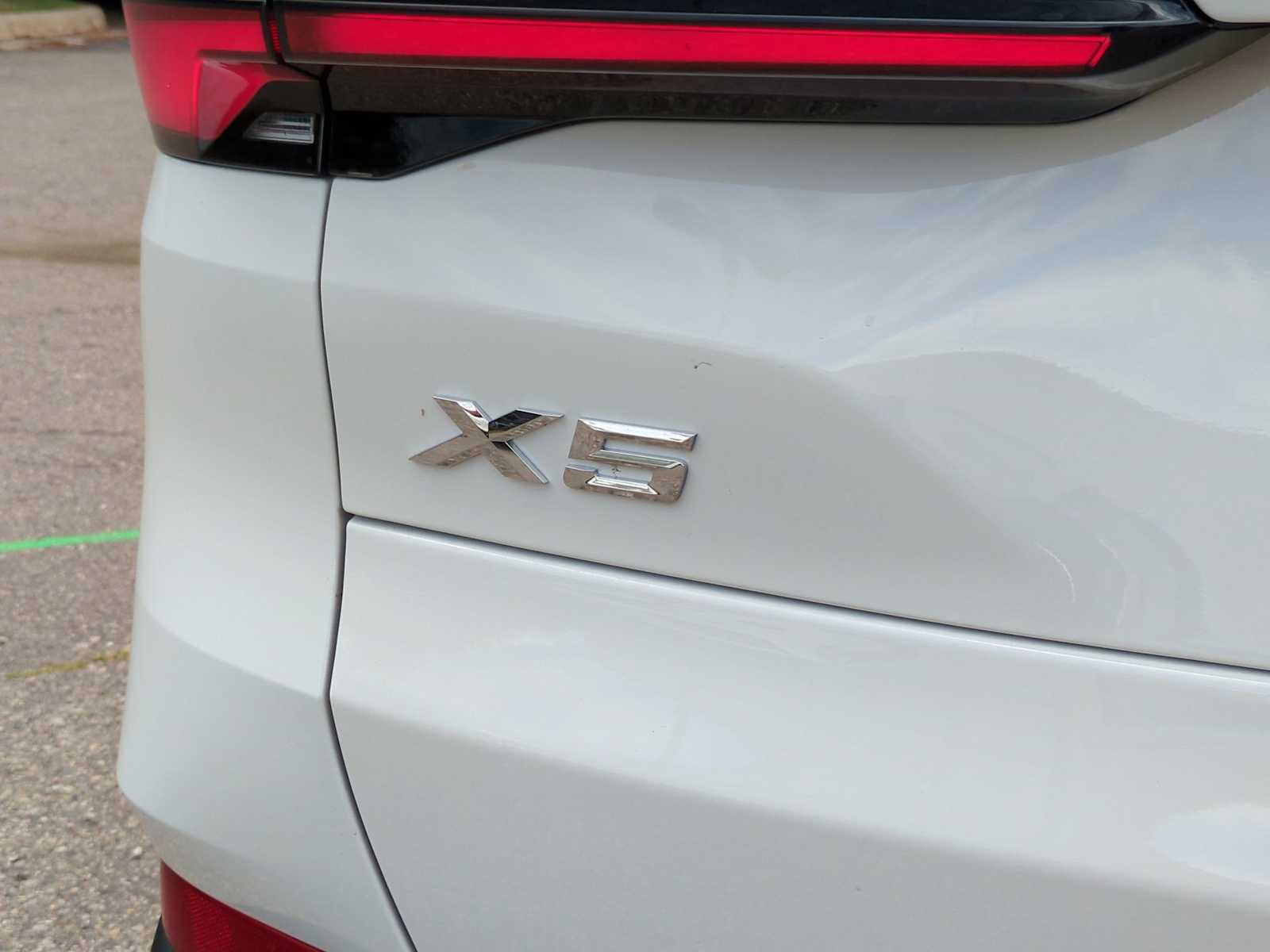 Thumbnail: 2026 BMW X5 - 13