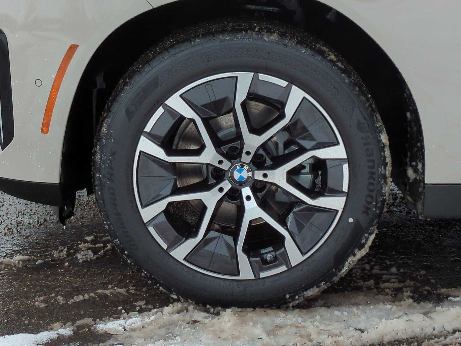 Thumbnail: 2026 BMW X3 - 13