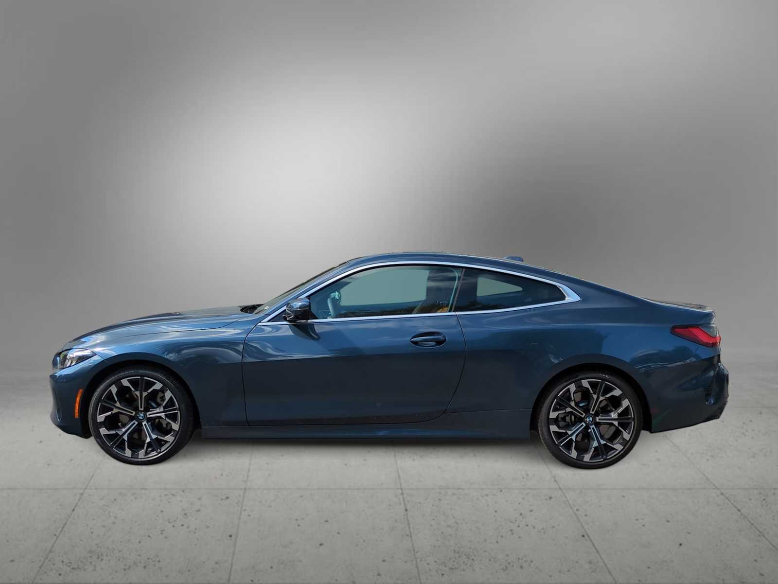 Thumbnail: 2025 BMW 4 Series - 5