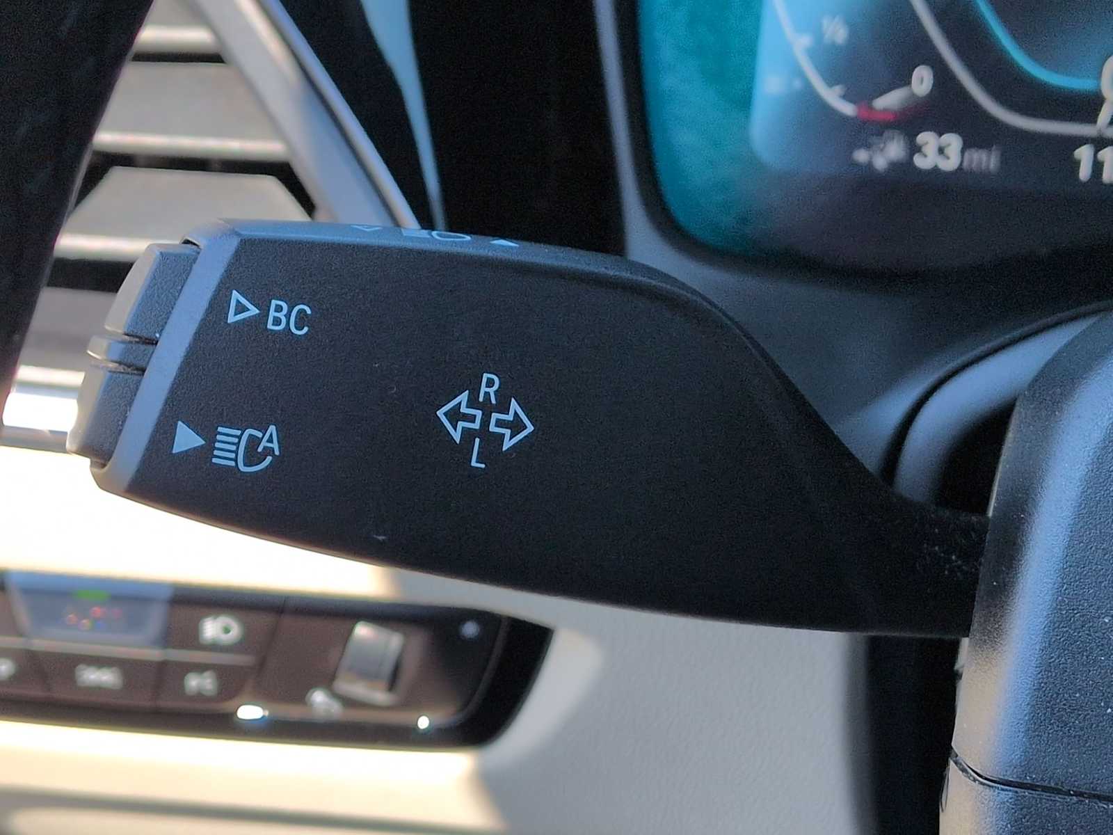 Thumbnail: 2021 BMW 3 Series - 28