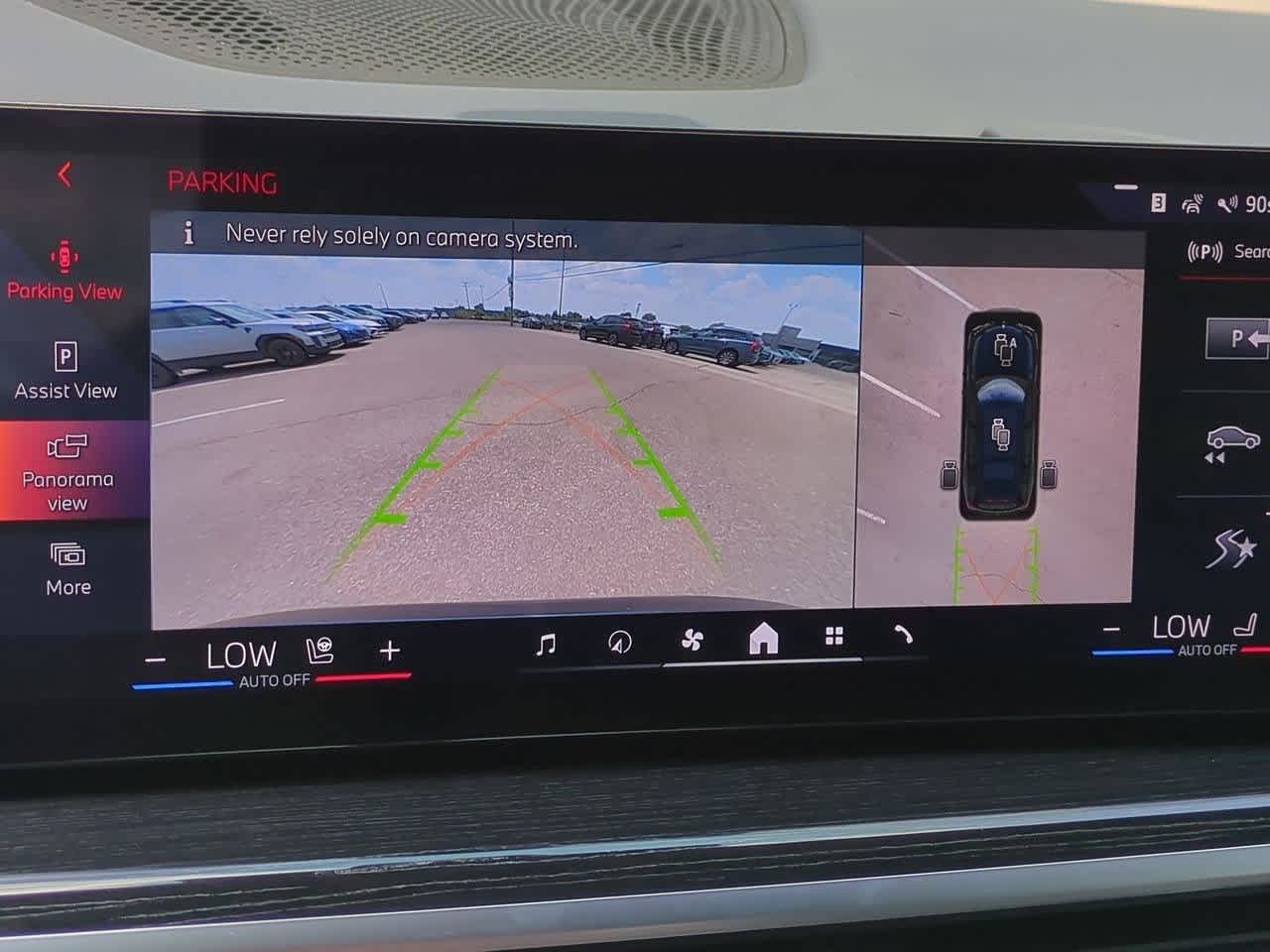 Thumbnail: 2025 BMW X7 - 30