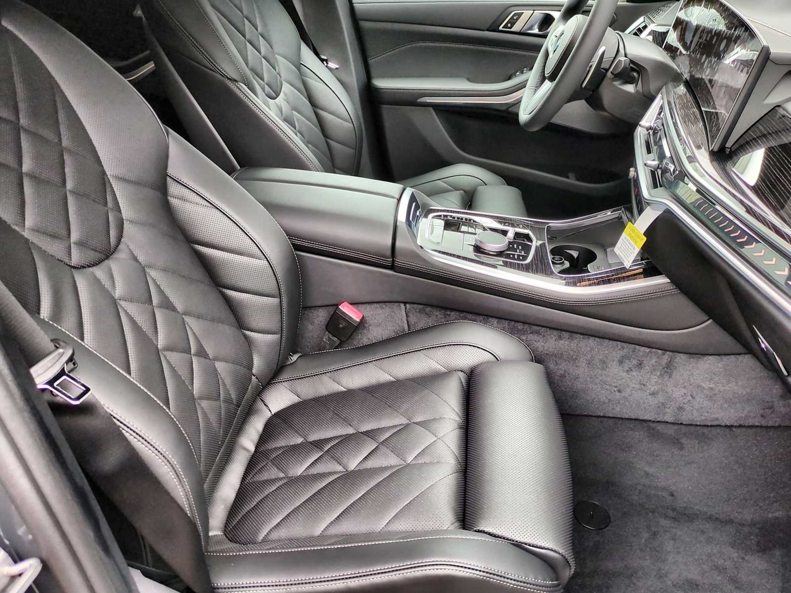 Thumbnail: 2026 BMW X5 - 23