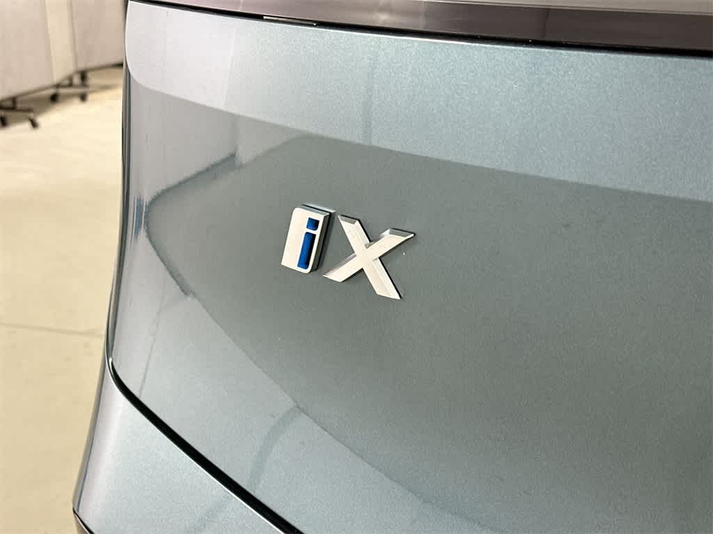 Thumbnail: 2025 BMW iX - 15