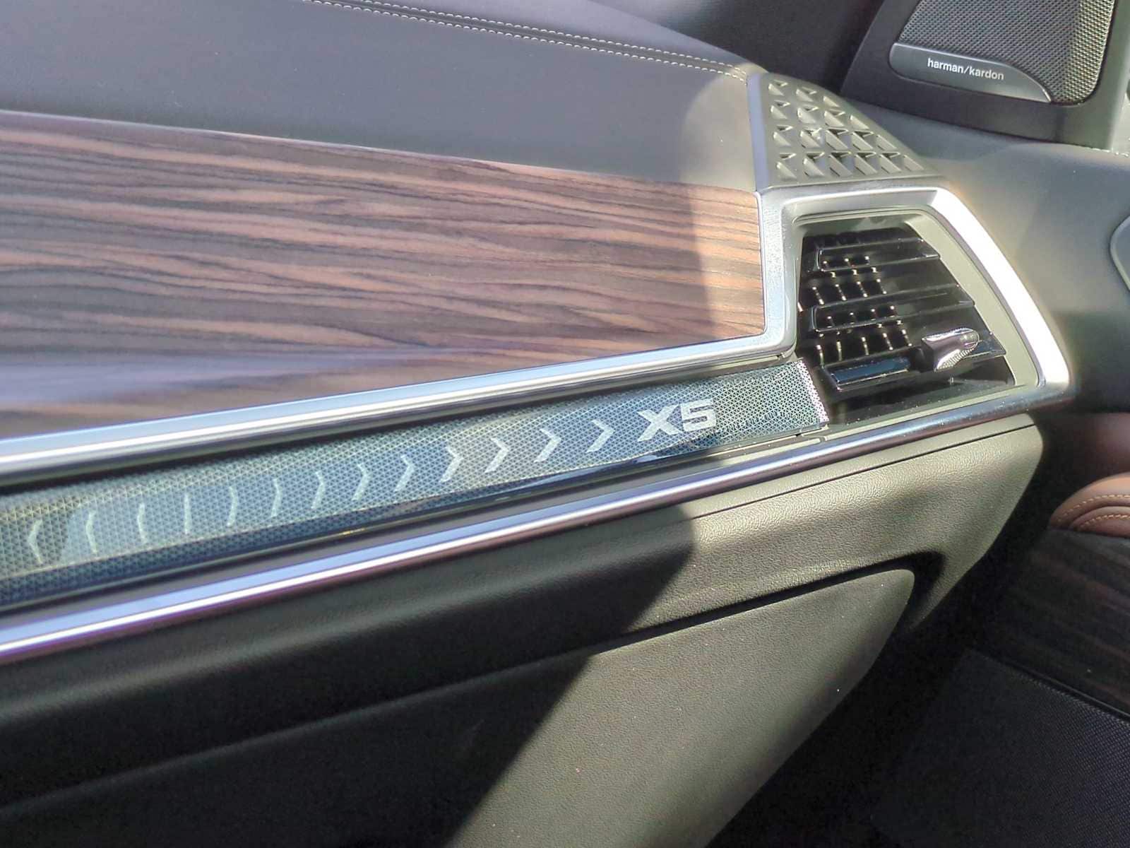 Thumbnail: 2026 BMW X5 - 38