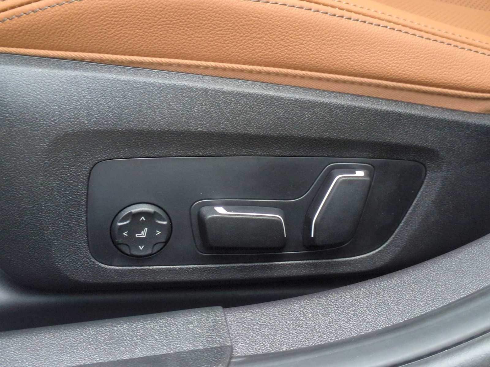 Thumbnail: 2025 BMW 3 Series - 17