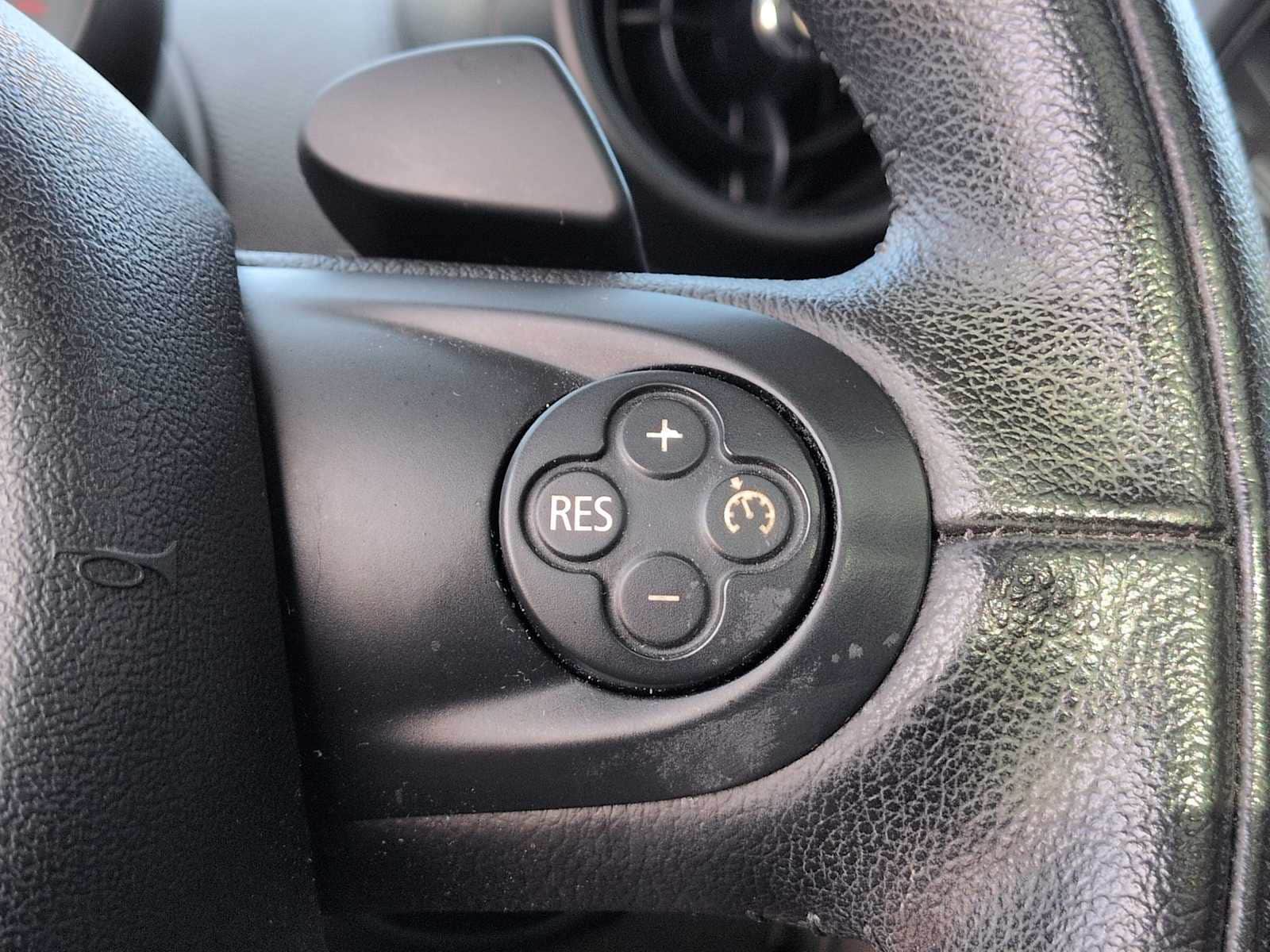 Thumbnail: 2015 MINI Cooper Countryman - 33