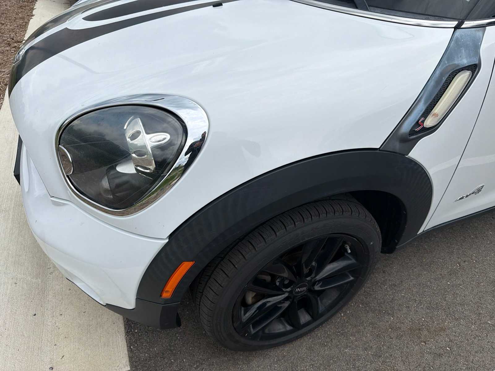 Thumbnail: 2014 MINI Cooper Countryman - 31