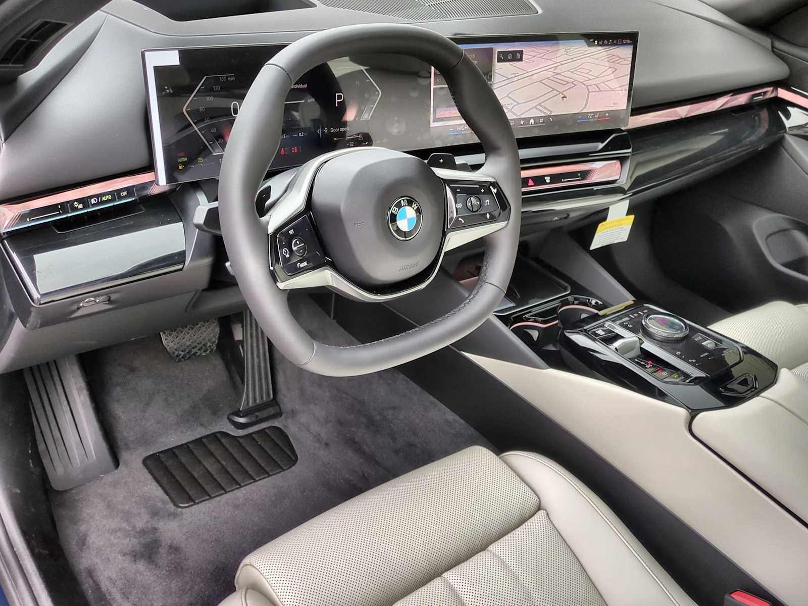 Thumbnail: 2026 BMW 5 Series - 10