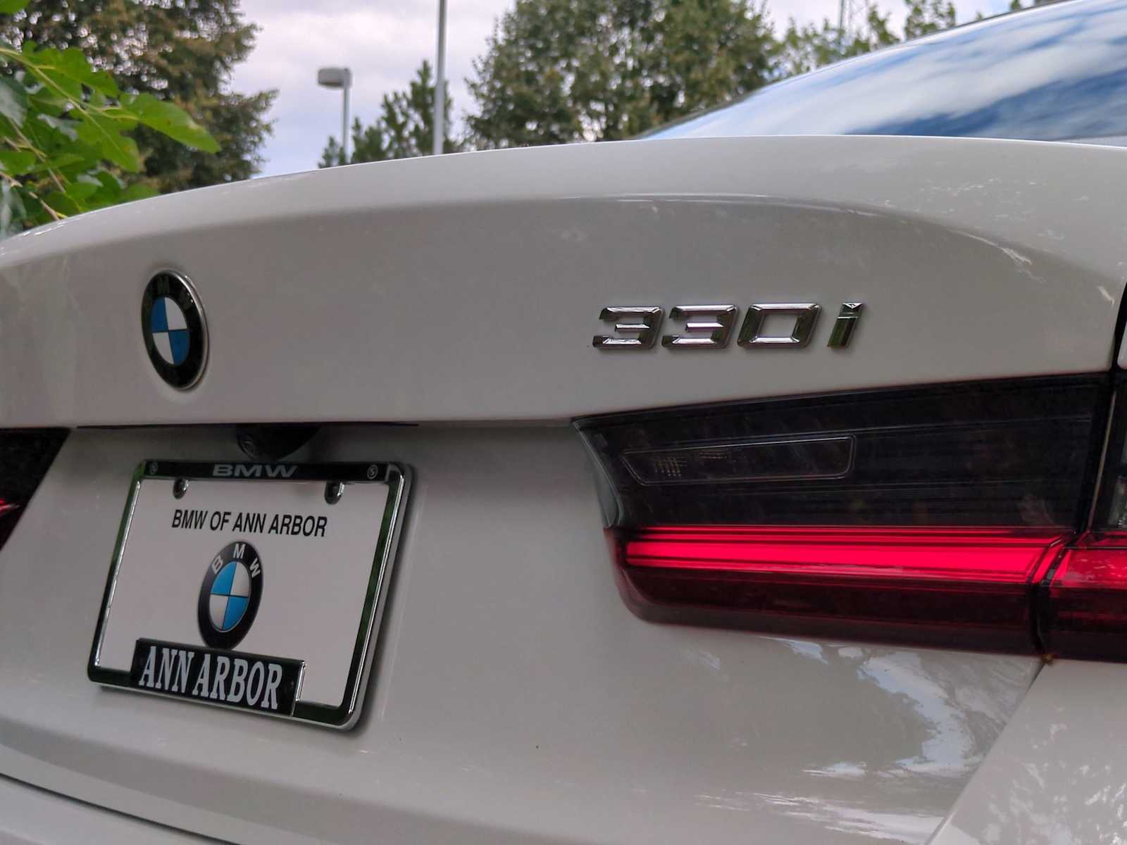 Thumbnail: 2025 BMW 3 Series - 13