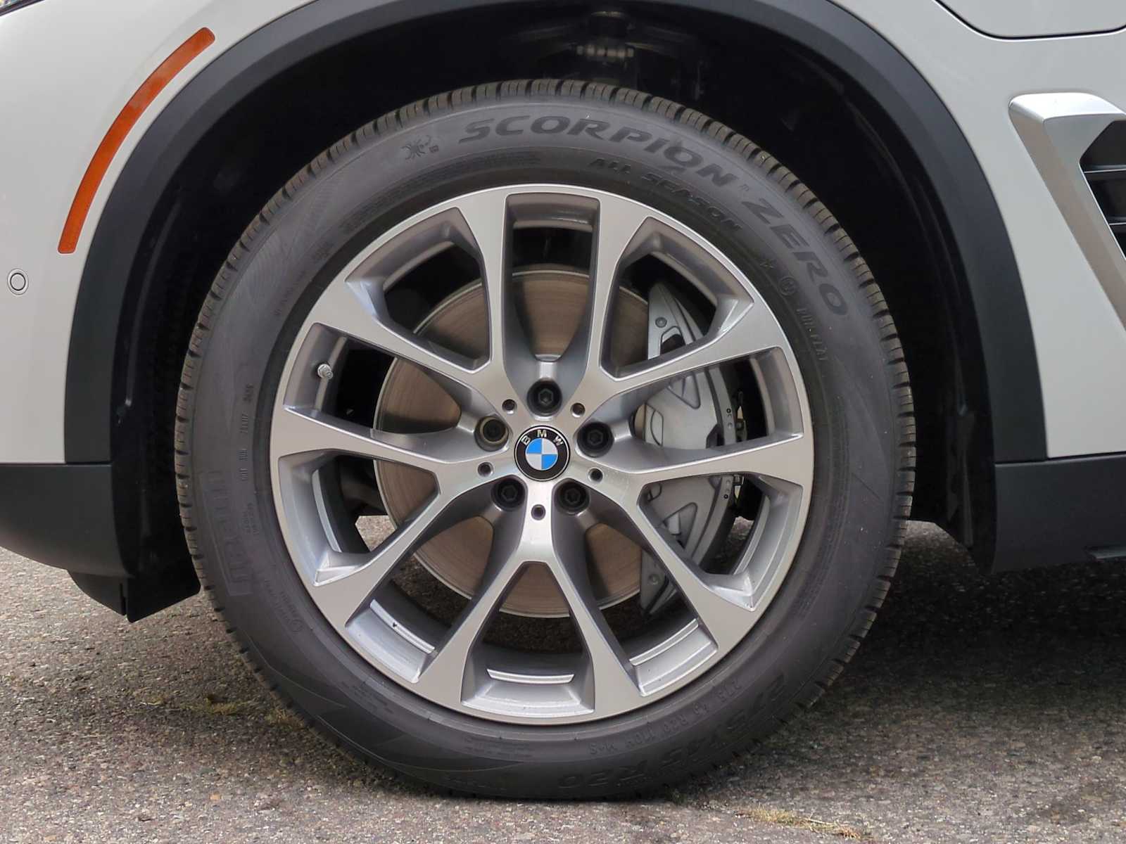 Thumbnail: 2026 BMW X5 - 14