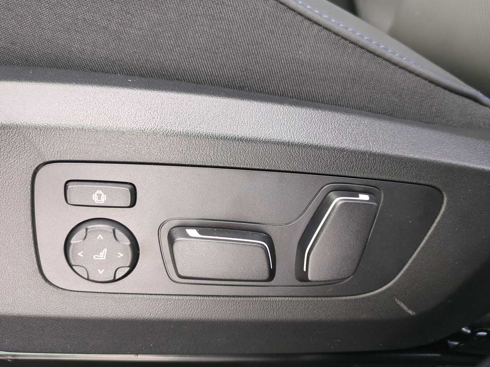 Thumbnail: 2026 BMW X3 - 17