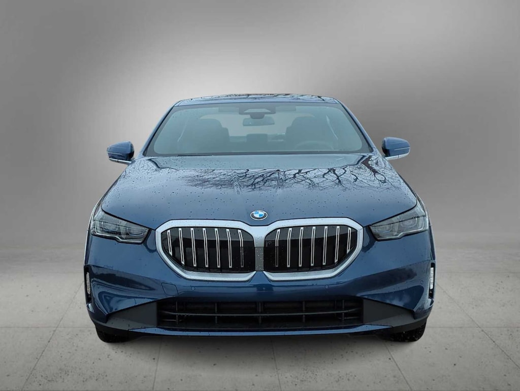 New 2026 BMW 530i xDrive Sedan