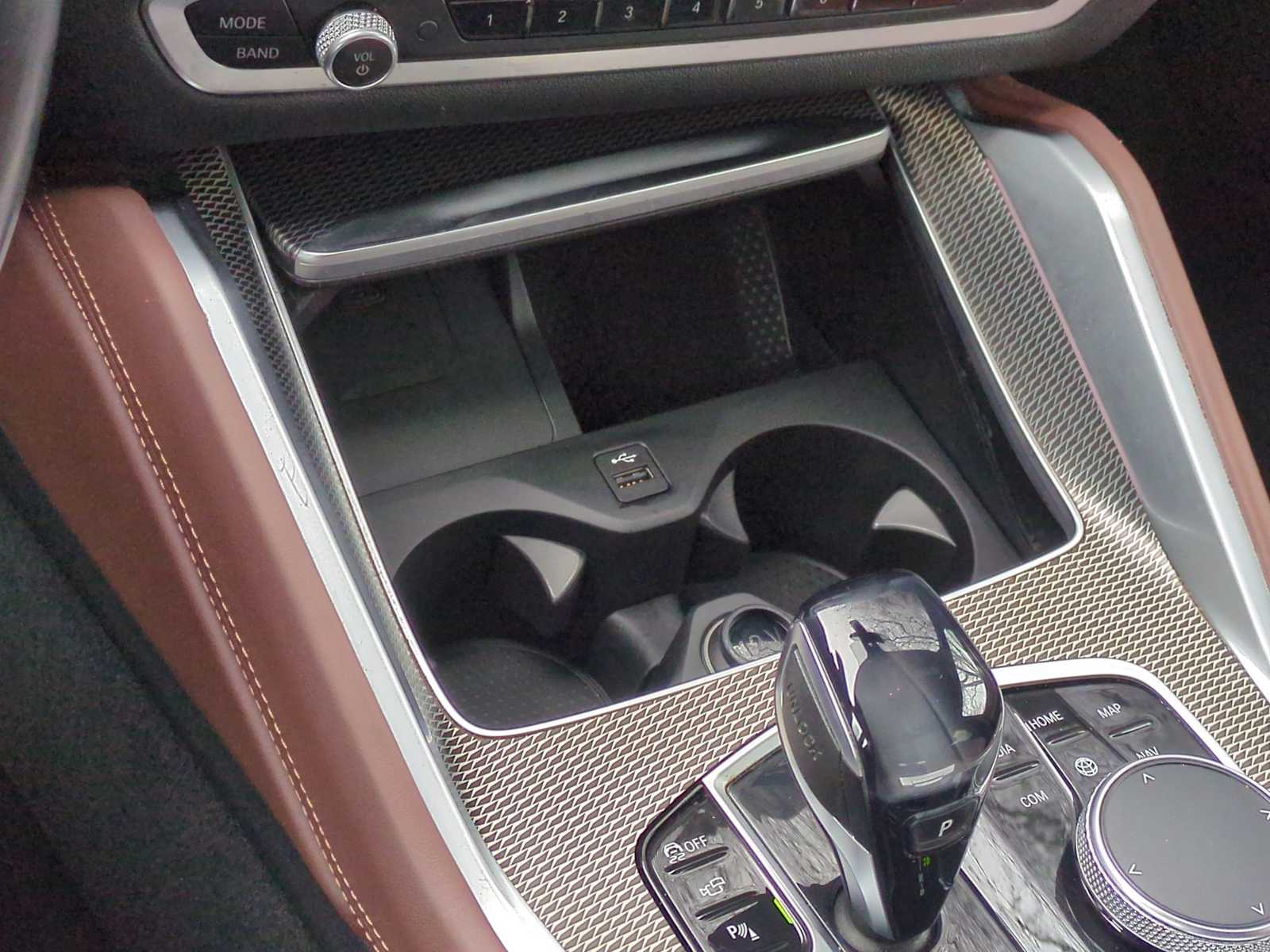 Thumbnail: 2021 BMW X6 - 33