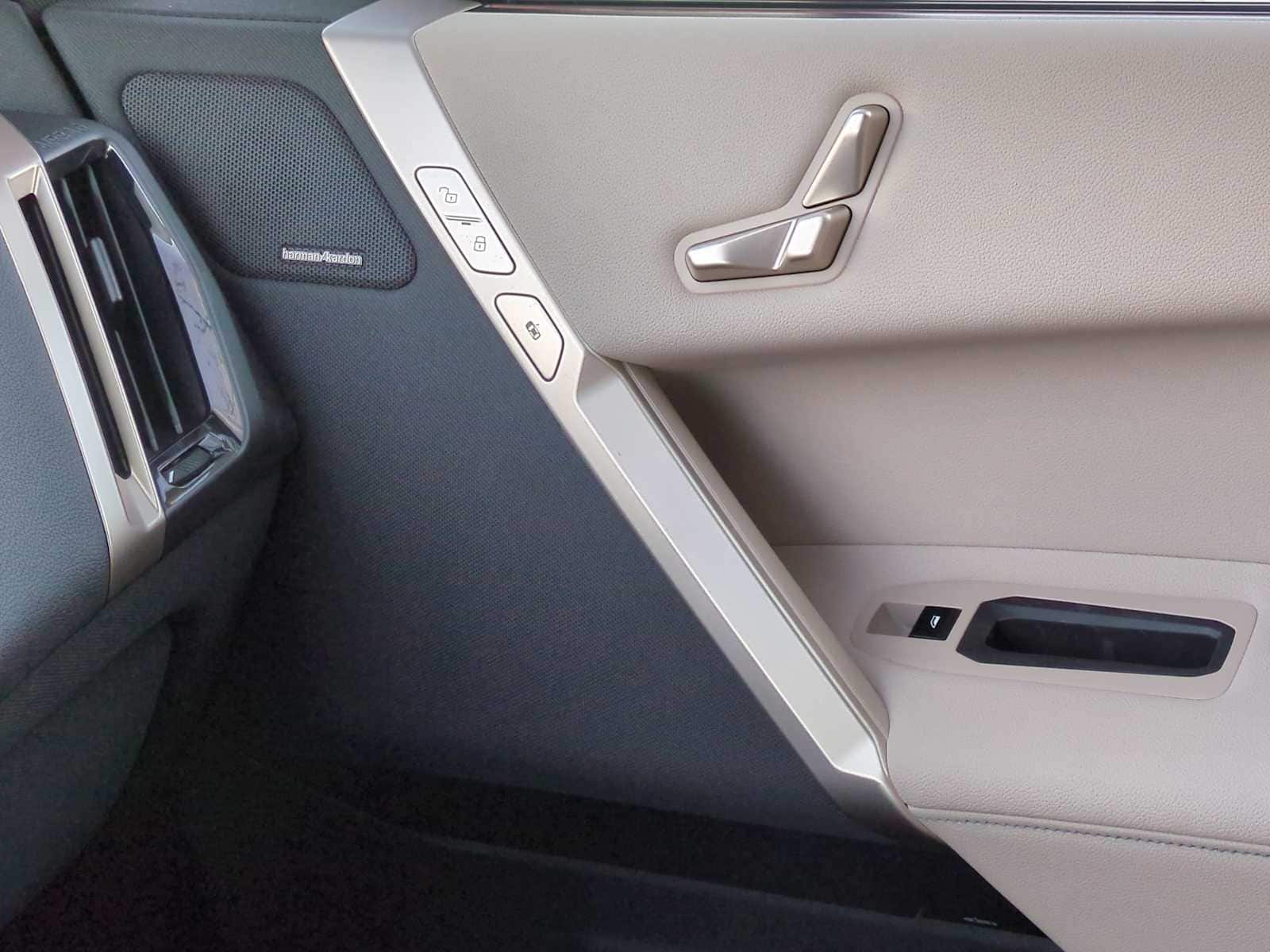 Thumbnail: 2025 BMW iX - 38