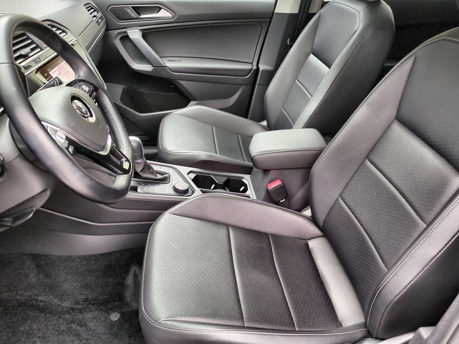 Thumbnail: 2019 Volkswagen Tiguan - 16