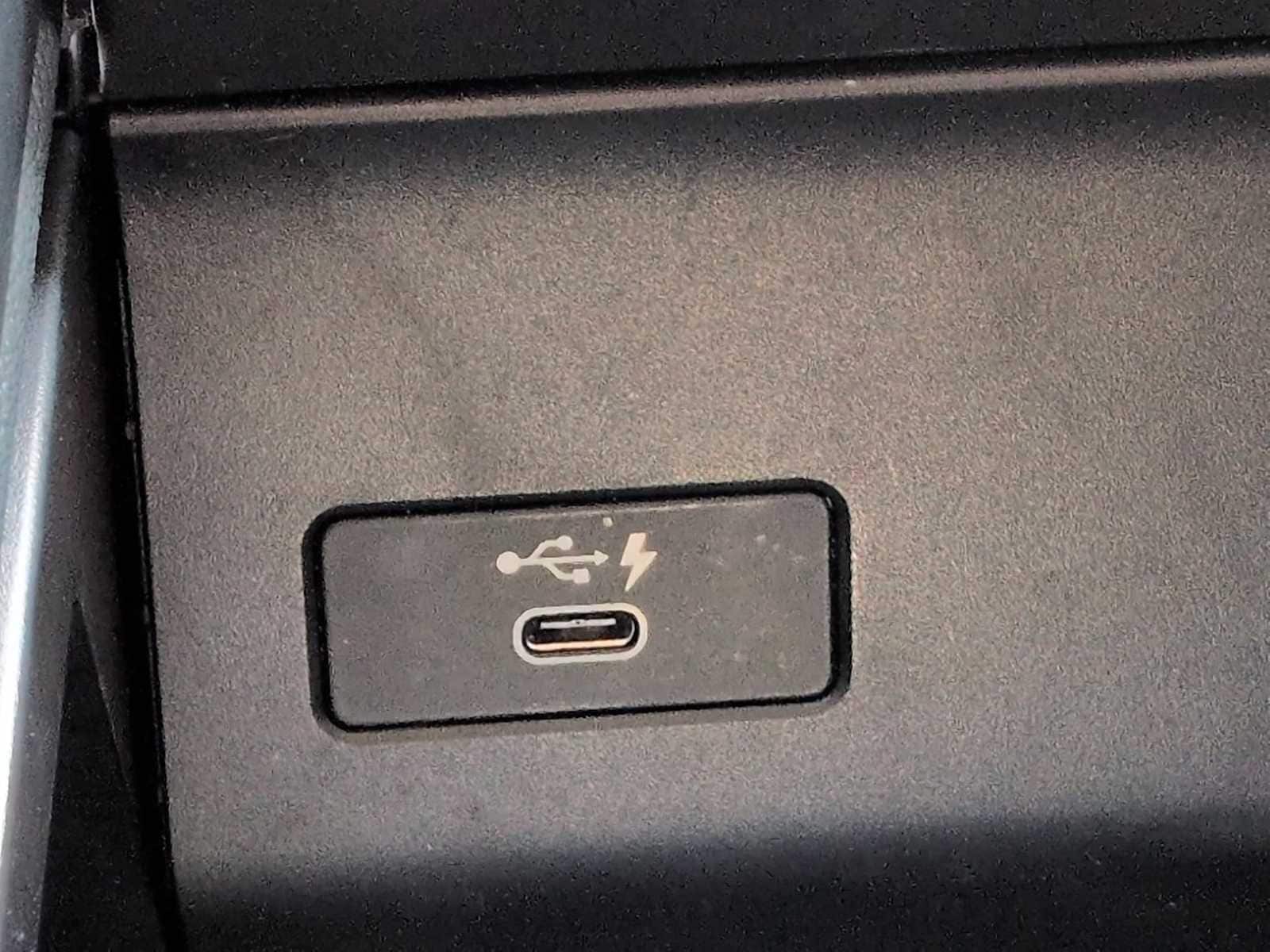 Thumbnail: 2021 BMW X5 - 34