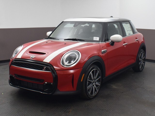 2023 MINI Hardtop 4 Door S's photo