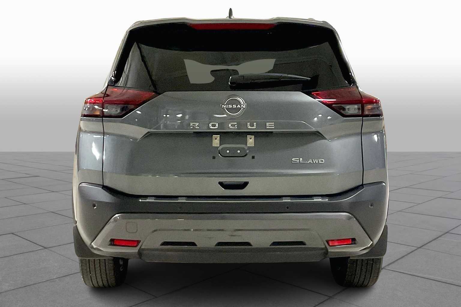 2023 Nissan Rogue SL photo 3