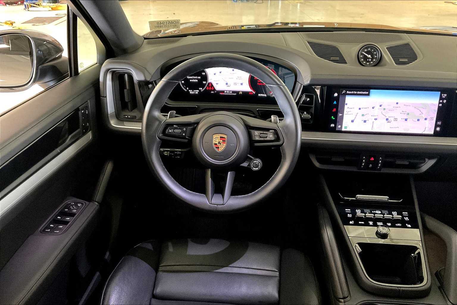 2024 Porsche Cayenne Coupe photo 4