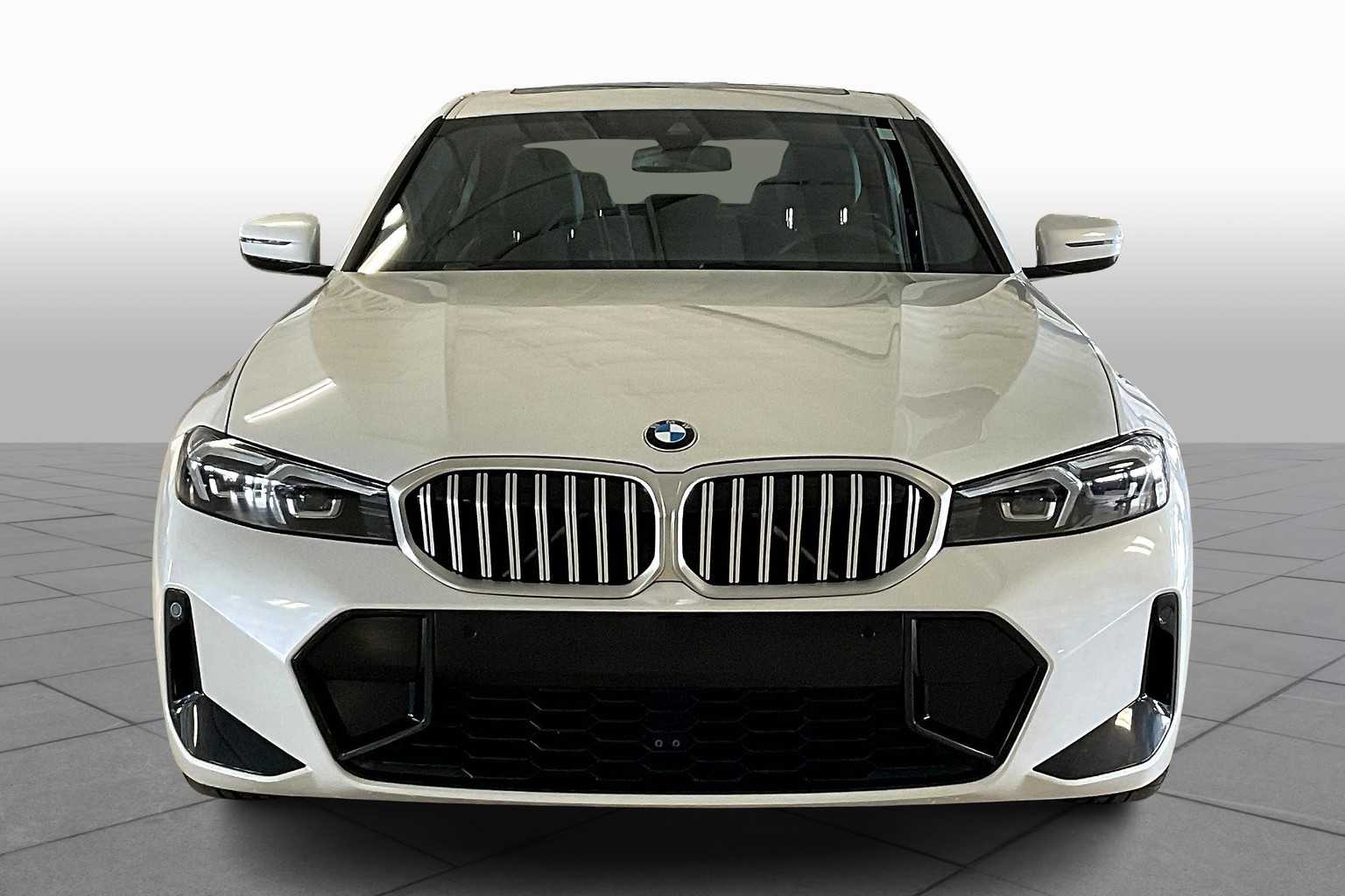 2024 Bmw 330i xDrive photo 2