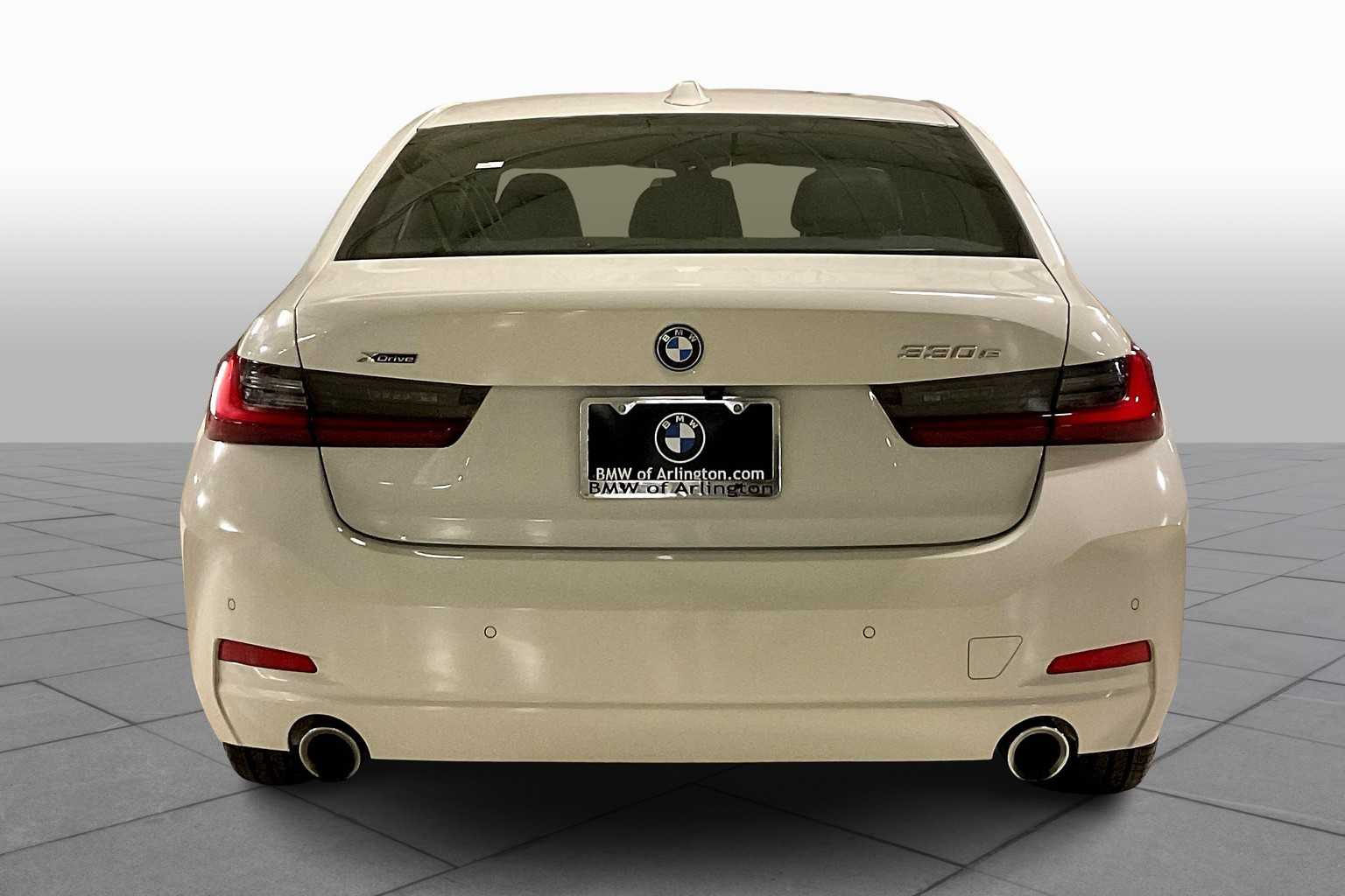 2024 Bmw 330e xDrive photo 3