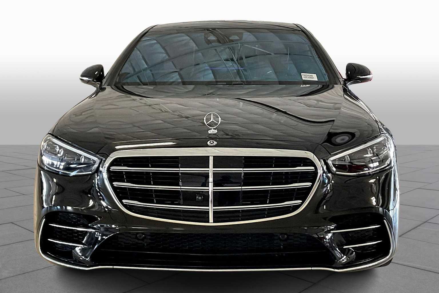 2023 Mercedes Benz S 580 4MATIC photo 2