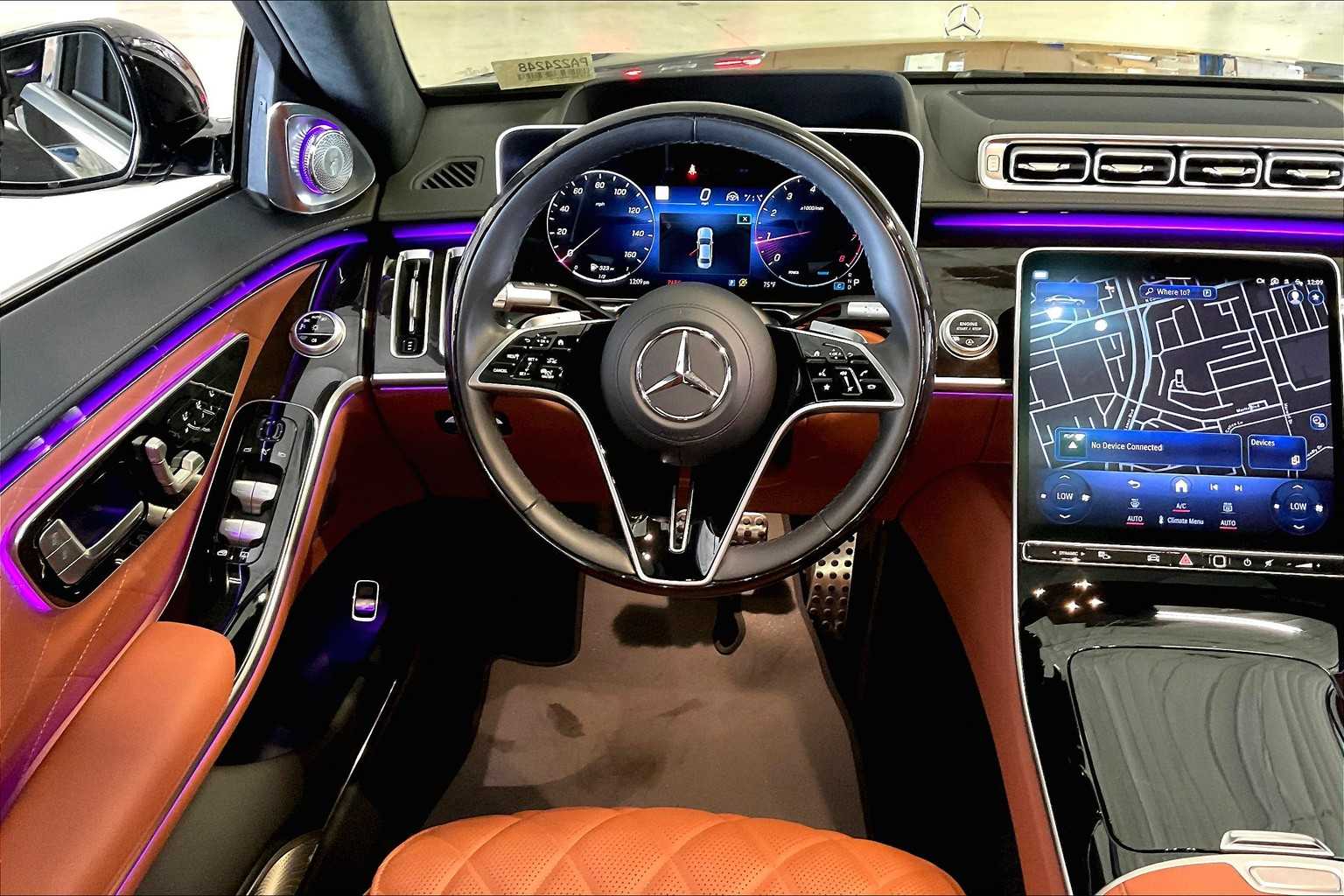 2023 Mercedes Benz S 580 4MATIC photo 4